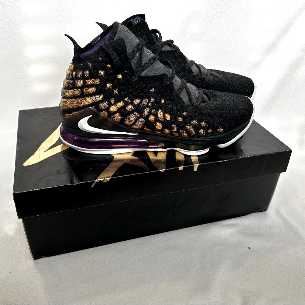 Nike Lebron XVII, Lakers Black and Gold Sneakers, Men's 10.5